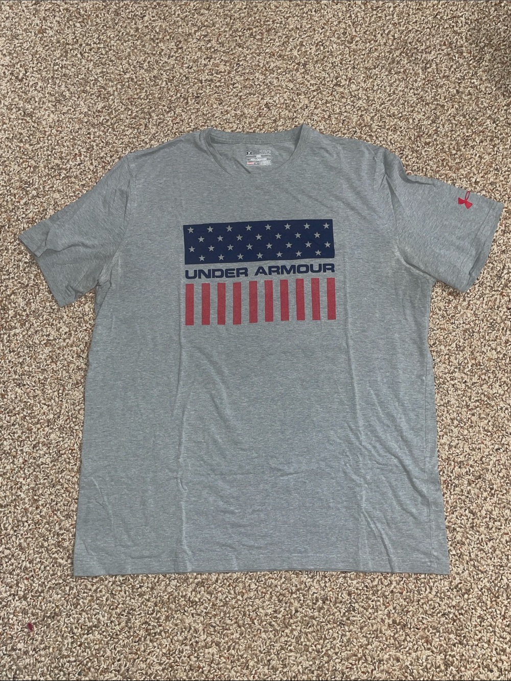Under Armour Men’s Heather Gray Tee with Navy and Red Flag Graphic